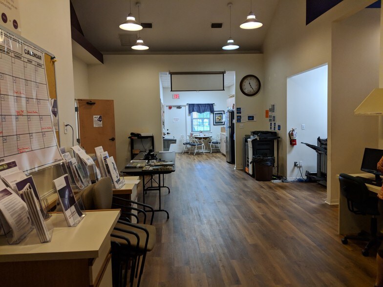 More Photos Of 4141 NW 37th Pl, Gainesville Office For Sale