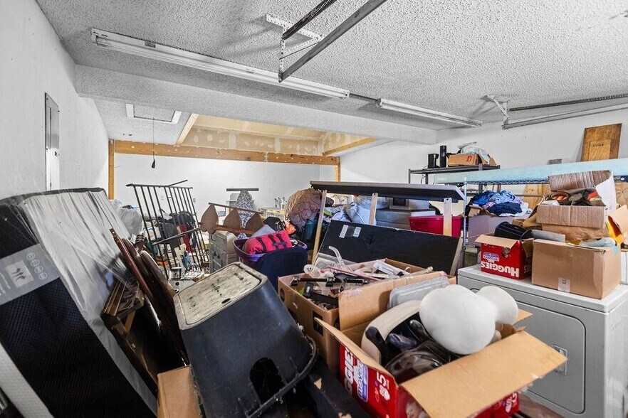 More Photos Of 530 E Hwy 69, Denison Office For Sale