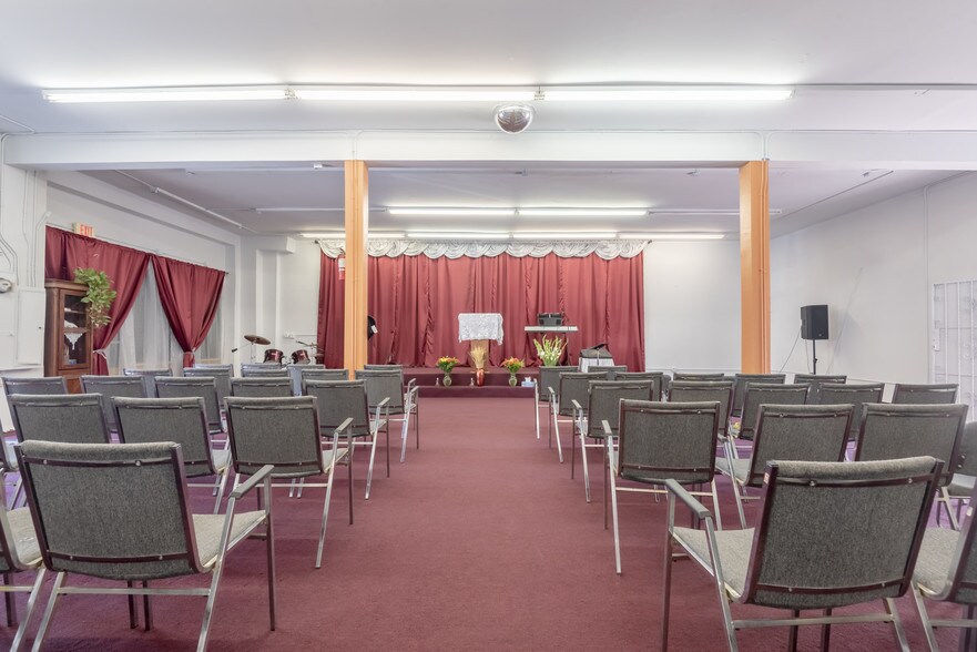 More Photos Of 4620 S Central Ave, Los Angeles Storefront For Sale