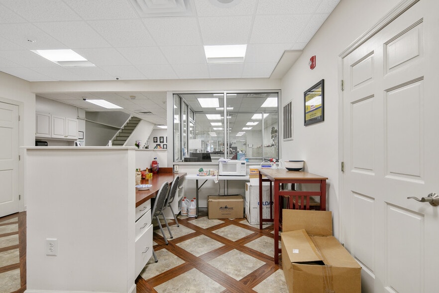 More Photos Of 127 Hay St, Fayetteville General Retail For Sale