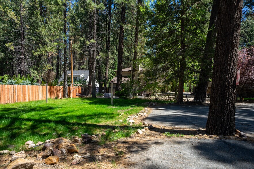 More Photos Of 42268 Moonridge Rd, Big Bear Lake Hotel For Sale