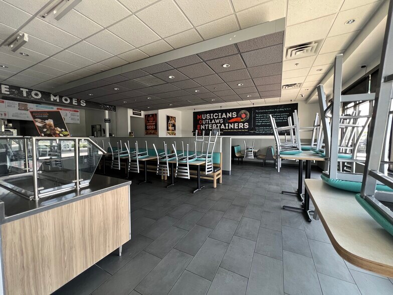 More Photos Of 2161 N Morton St, Franklin General Retail For Lease