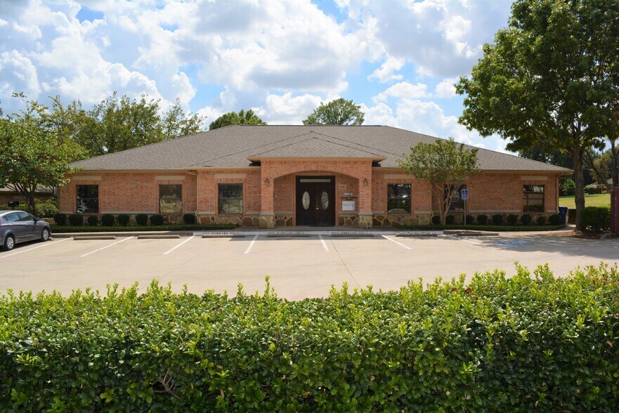 More Photos Of 2309 Virginia Pky, McKinney Medical For Lease