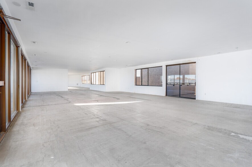 More Photos Of 10 N Washington St, Kennewick Office For Lease