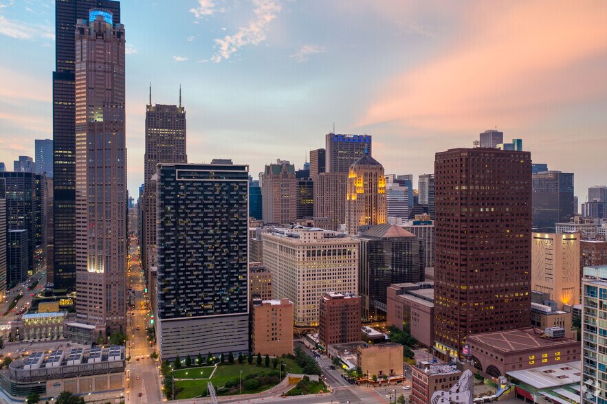 More Photos Of 175 W Jackson Blvd, Chicago Office For Lease