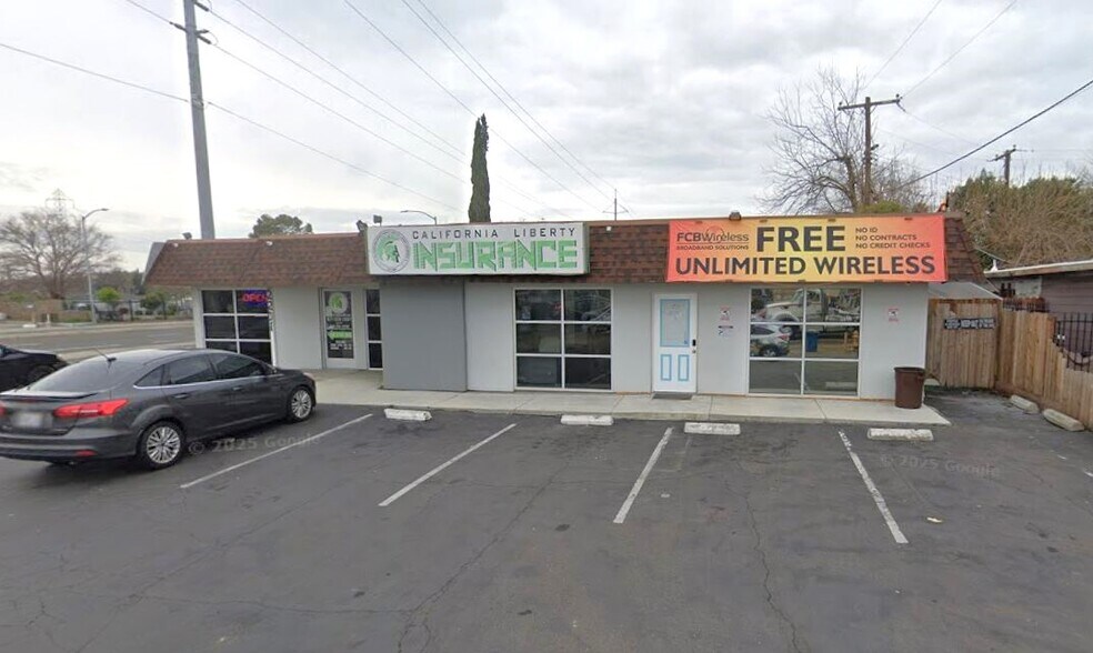 More Photos Of 2201 El Camino Ave, Sacramento Storefront Retail Office For Lease