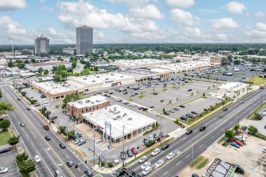 More Photos Of 5020 Park Ave, Memphis Coworking Space