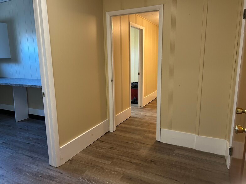 More Photos Of 64 Gleneida Ave, Carmel Storefront Retail Office For Lease