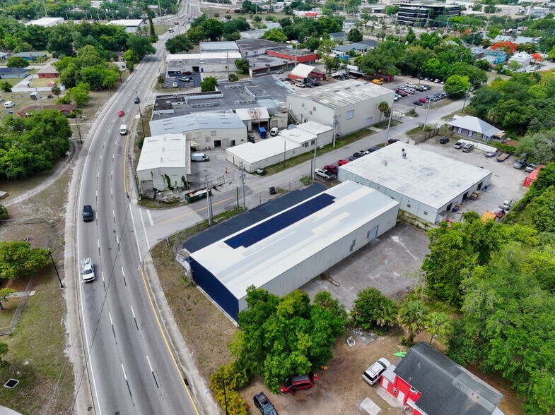 More Photos Of 2585 4th St, Fort Myers Warehouse For Lease