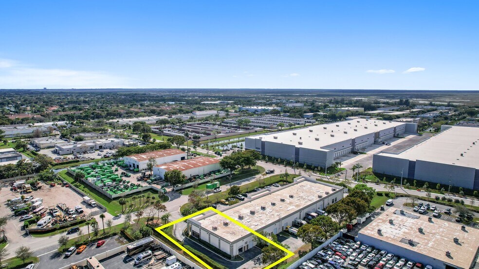 More Photos Of 11931-11971 NW 37th St, Coral Springs Warehouse For Sale