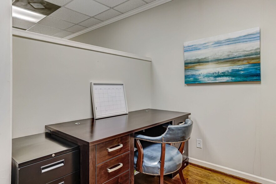 More Photos Of 5233 San Jose Blvd, Jacksonville Office Residential For Lease
