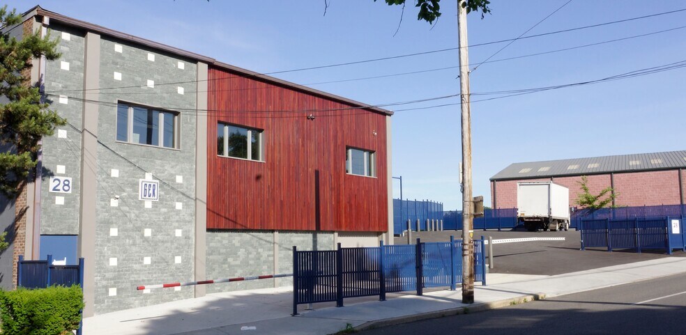 Primary Photo Of 28 Potter Ave, New Rochelle Light Distribution For Lease