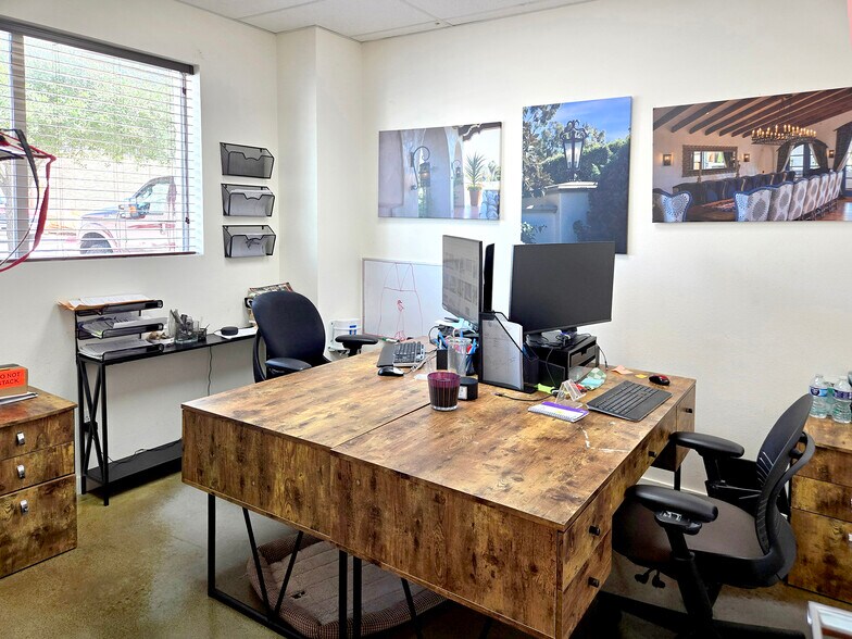 More Photos Of 2000 Windy Ter, Cedar Park Warehouse For Sale