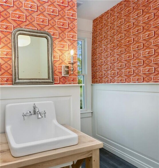 More Photos Of 39070 E Highway 41, Nelson Specialty For Sale