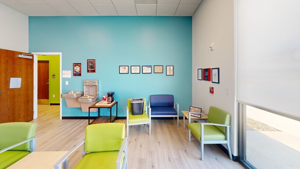 More Photos Of 4500 S Dixieland Rd, Rogers Medical For Lease