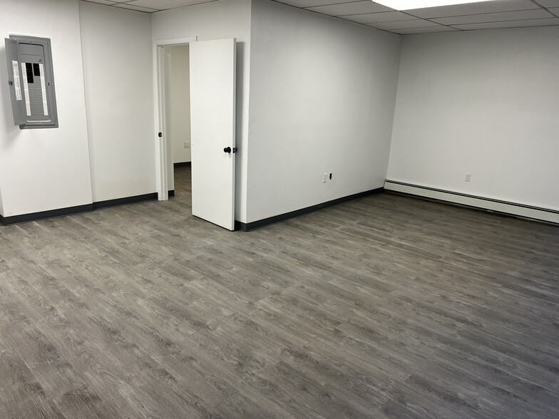More Photos Of 92-29 Queens Blvd, Rego Park Apartments For Lease