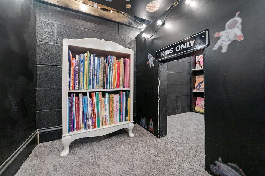 More Photos Of 43 W Markison Ave, Columbus Apartments For Sale
