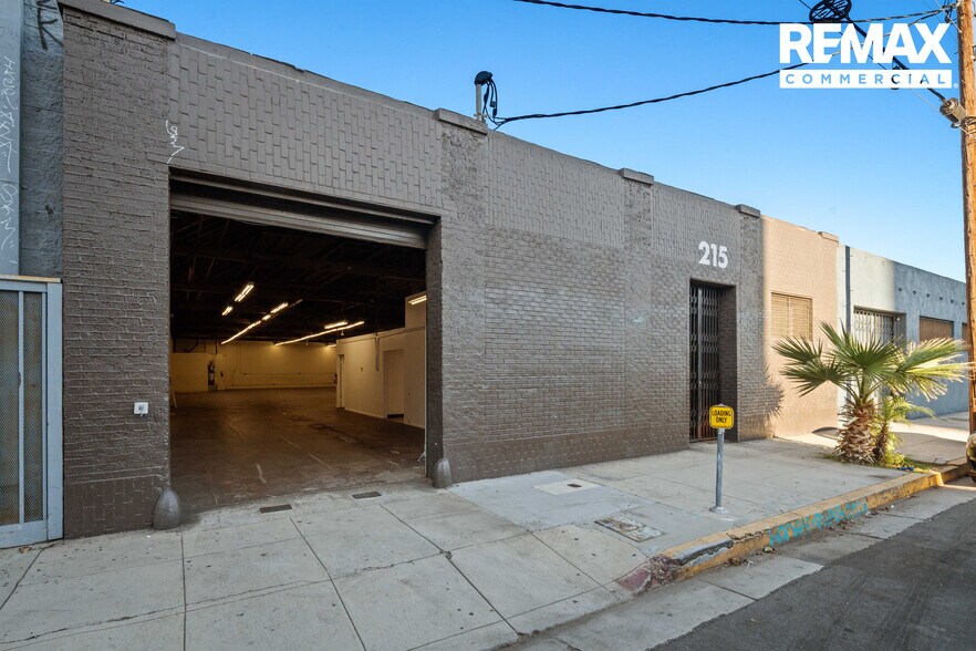Primary Photo Of 215 W 15th St, Los Angeles Warehouse For Sale