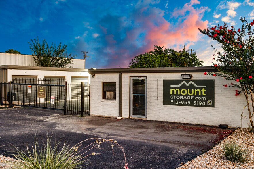 Primary Photo Of 209 Commercial Dr, Taylor Self Storage For Sale