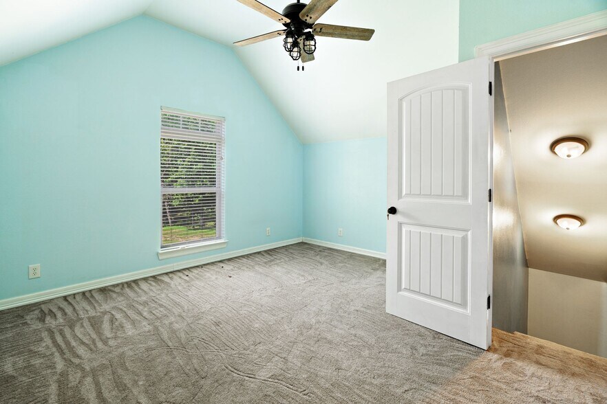 More Photos Of 821 County Road 43830, Paris Multifamily For Sale