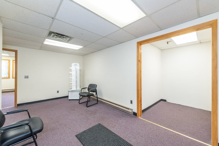 More Photos Of 125 Newton Sparta Rd, Newton Office For Lease
