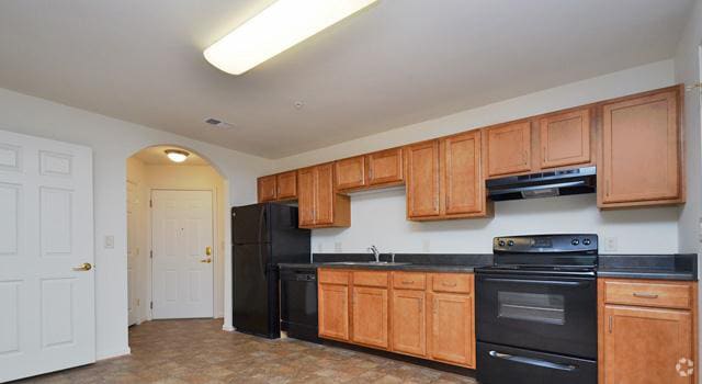 More Photos Of 1220 N King St, Hampton Apartments For Lease