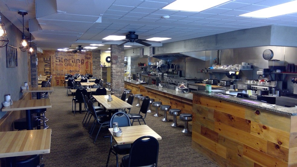 More Photos Of 919 N Orange St, Wilmington Storefront Retail Residential For Sale