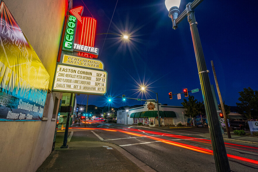 More Photos Of 143 SE H St, Grants Pass Theater Concert Hall For Sale