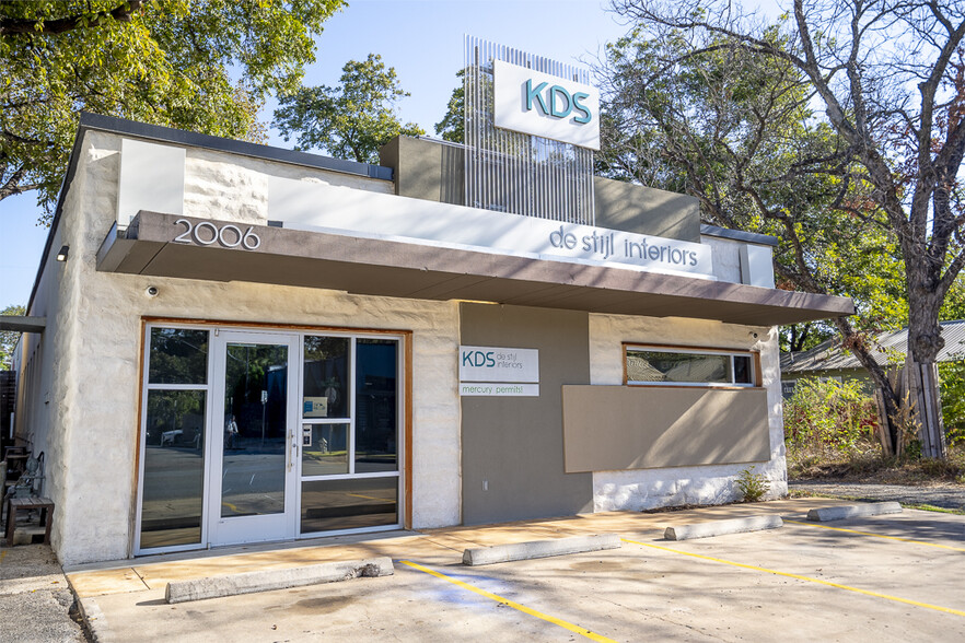 Primary Photo Of 2006 E Cesar Chavez St, Austin Office For Sale