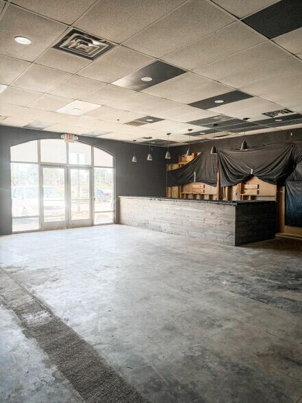 More Photos Of 991 Lake Blvd, Redding Freestanding For Lease