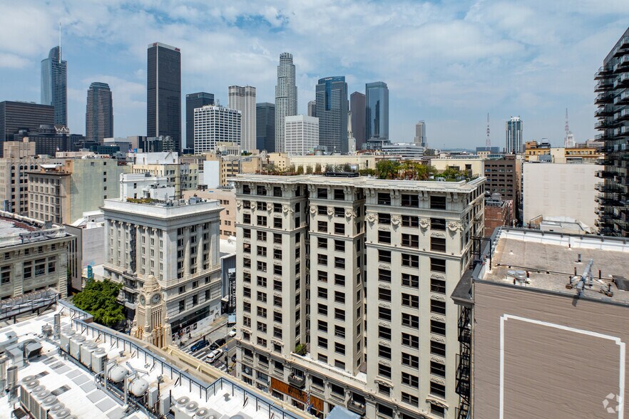 More Photos Of 750 S Broadway, Los Angeles Apartments For Lease