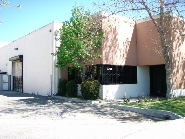 Primary Photo Of 2001 Hawkins Circle, Los Angeles Warehouse For Lease