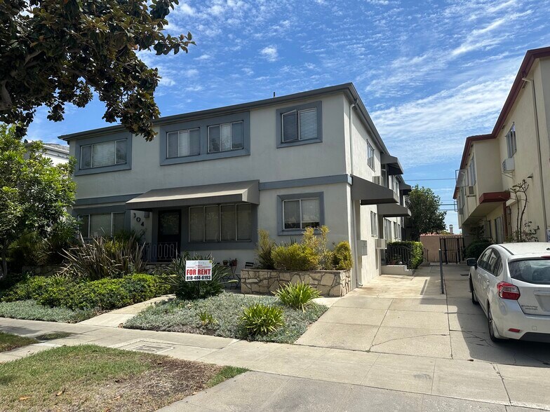 Primary Photo Of 304 S Doheny Dr, Beverly Hills Apartments For Sale