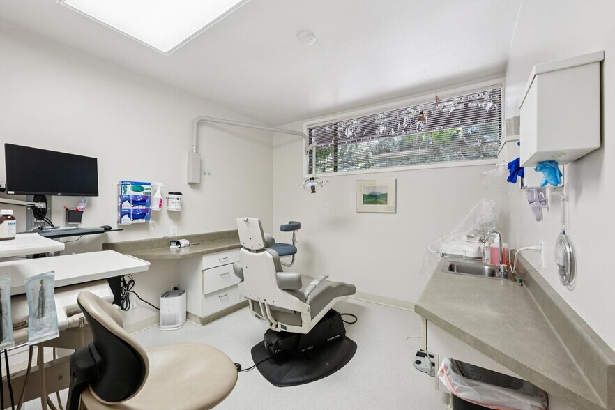 More Photos Of 864-868 2nd St, Santa Rosa Medical For Sale