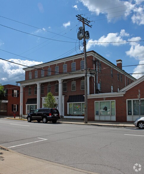 More Photos Of 120-124 W Washington St, Medina Office For Lease