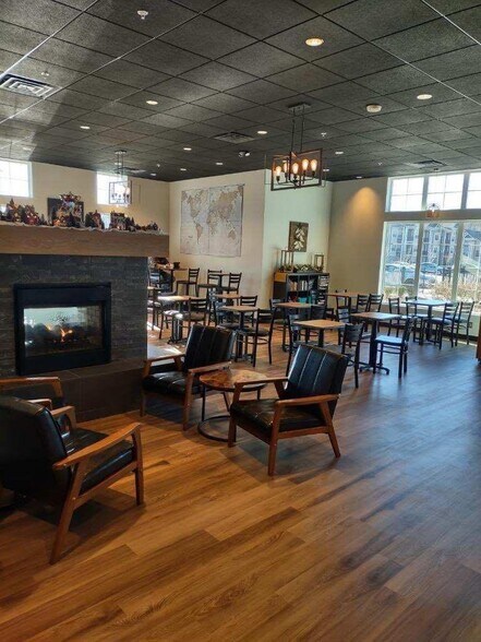 More Photos Of 15325 Old Town Dr, Parkville Apartments For Lease