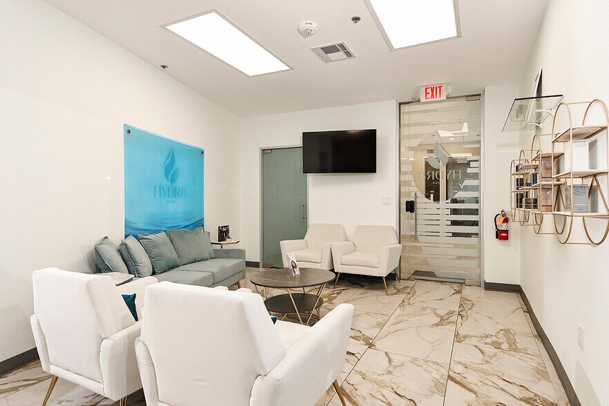 More Photos Of 114 Vision Park Blvd, Shenandoah Office For Sale