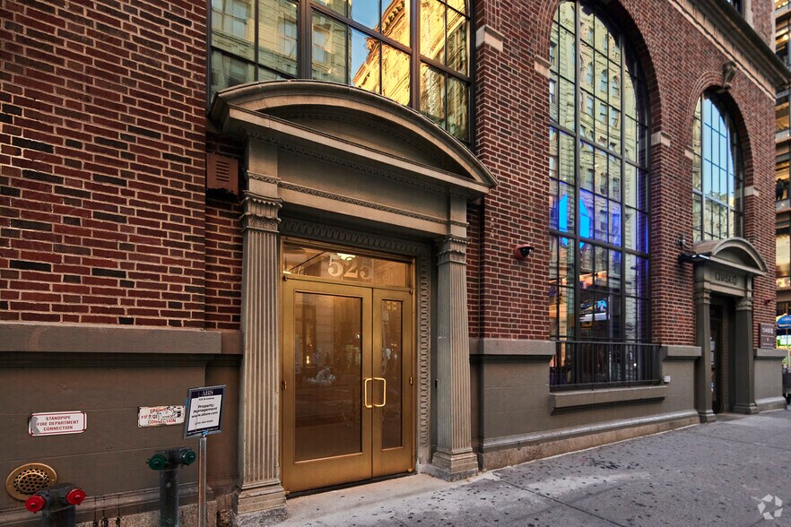 More Photos Of 525 Broadway, New York Office For Lease