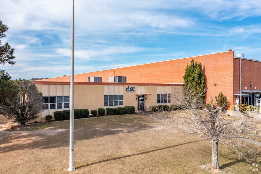 More Photos Of 903 Fontaine Rd, Phenix City Unknown For Lease