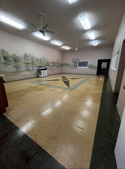 More Photos Of 7701 Saint Bernard Hwy, Arabi Office For Sale