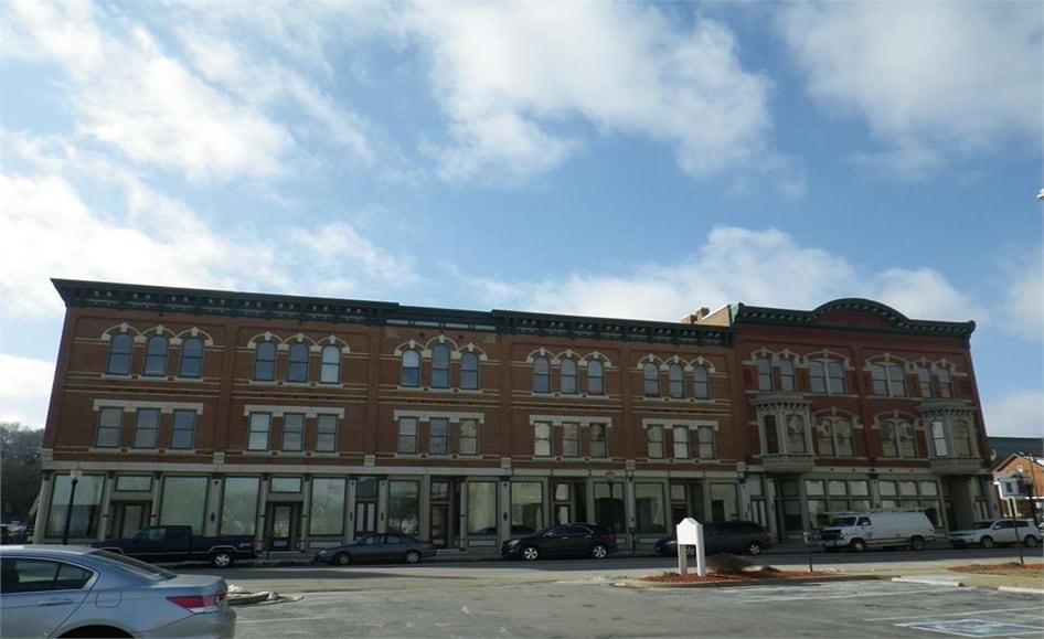 Primary Photo Of 1301 Central Ave, Dubuque Office For Lease