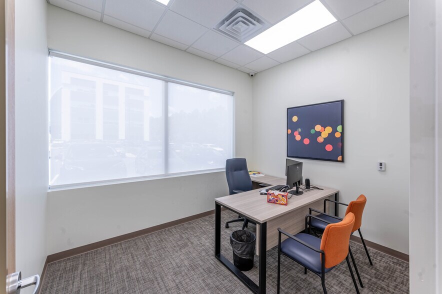 More Photos Of 2013 Cedarbridge Ave, Lakewood Office For Lease