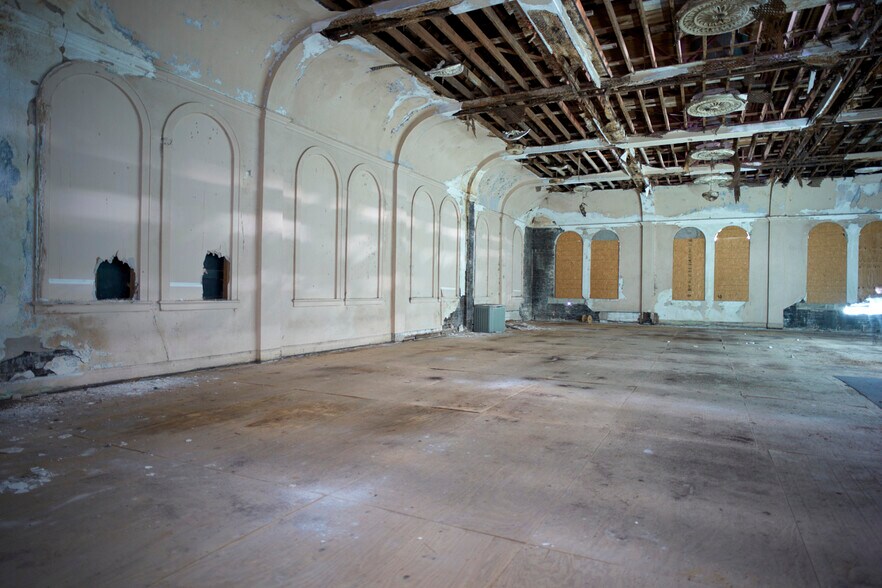 More Photos Of , Tampa Unknown For Sale