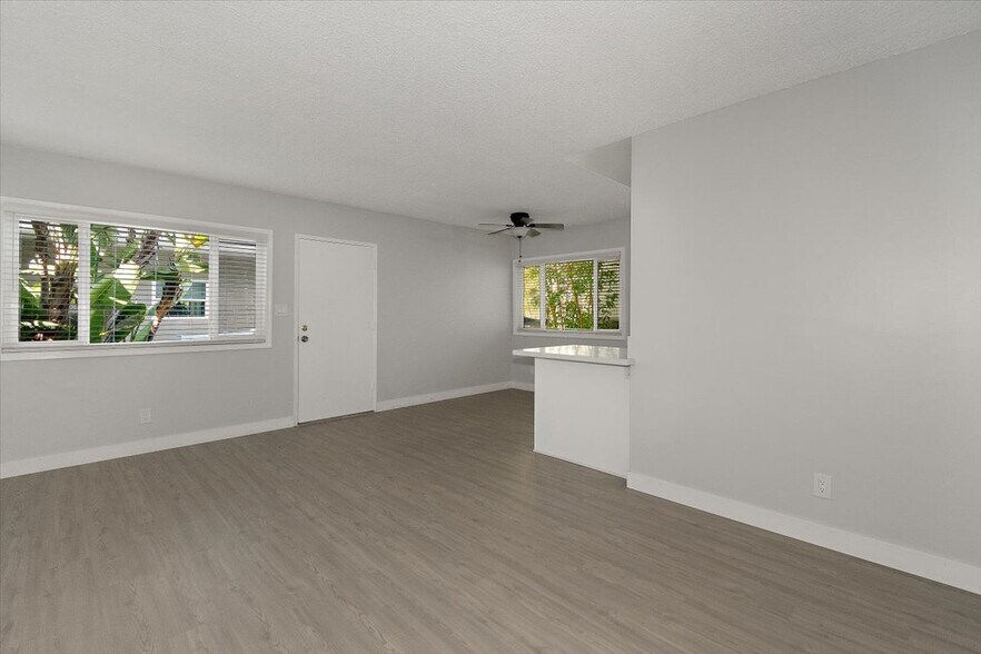 More Photos Of 1534 Manhattan Beach Blvd, Manhattan Beach Apartments For Sale