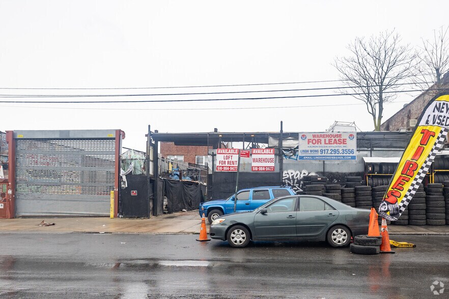 More Photos Of 968-976 Grand St, Brooklyn Warehouse For Lease