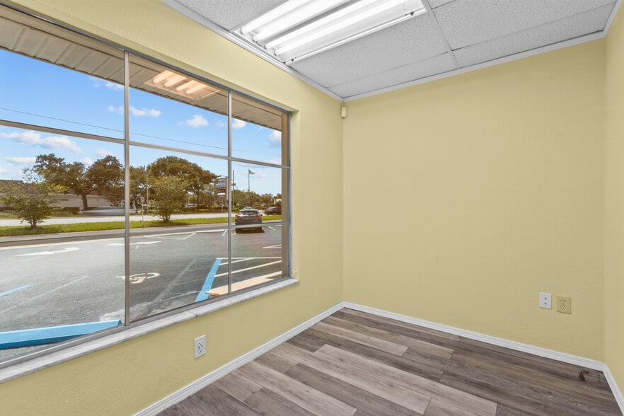 More Photos Of 1907 Tyrone Blvd N, Saint Petersburg Medical For Lease