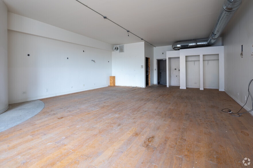 More Photos Of 1113 W Randolph St, Chicago Storefront Retail Residential For Sale