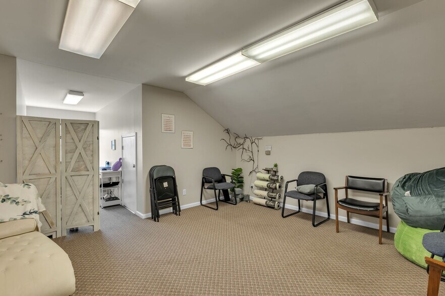 More Photos Of 1554 Union Rd, Gastonia Office For Lease
