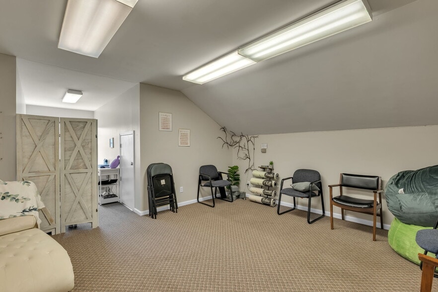 More Photos Of 1554 Union Rd, Gastonia Office For Lease