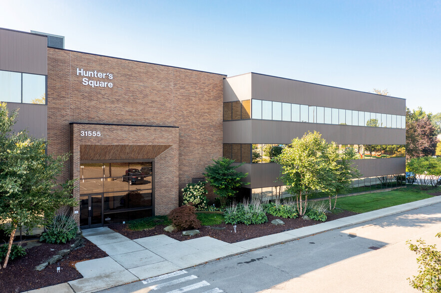 Primary Photo Of 31555 W 14 Mile Rd, Farmington Hills Office For Lease